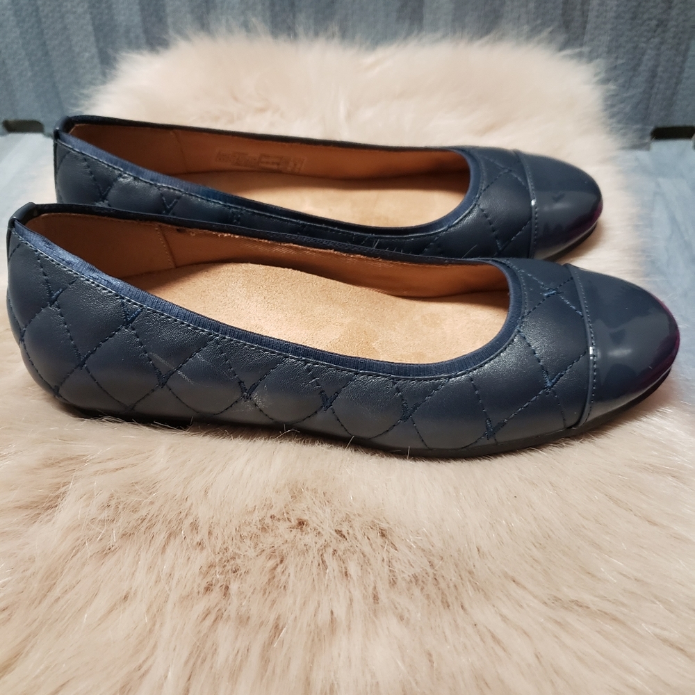 Vionic Quilted Blue ballet flats